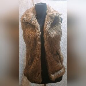 Zara Women’s Faux Fur Vest